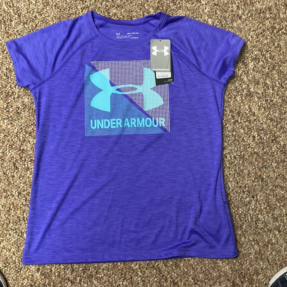 Under Armour t-shirt
